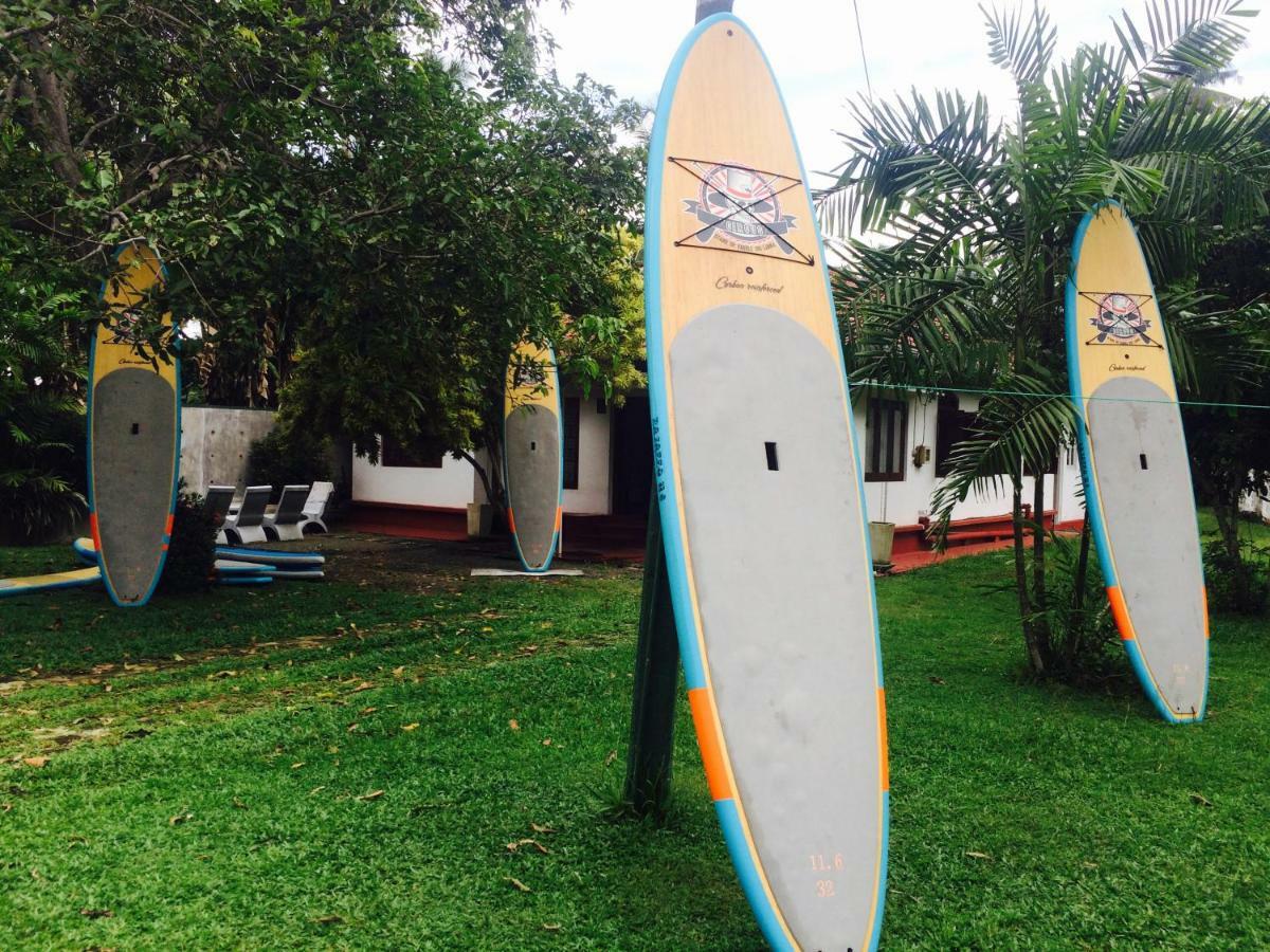 Circus Lagoon Hideaway Bed and Breakfast Dodanduwa Exterior foto